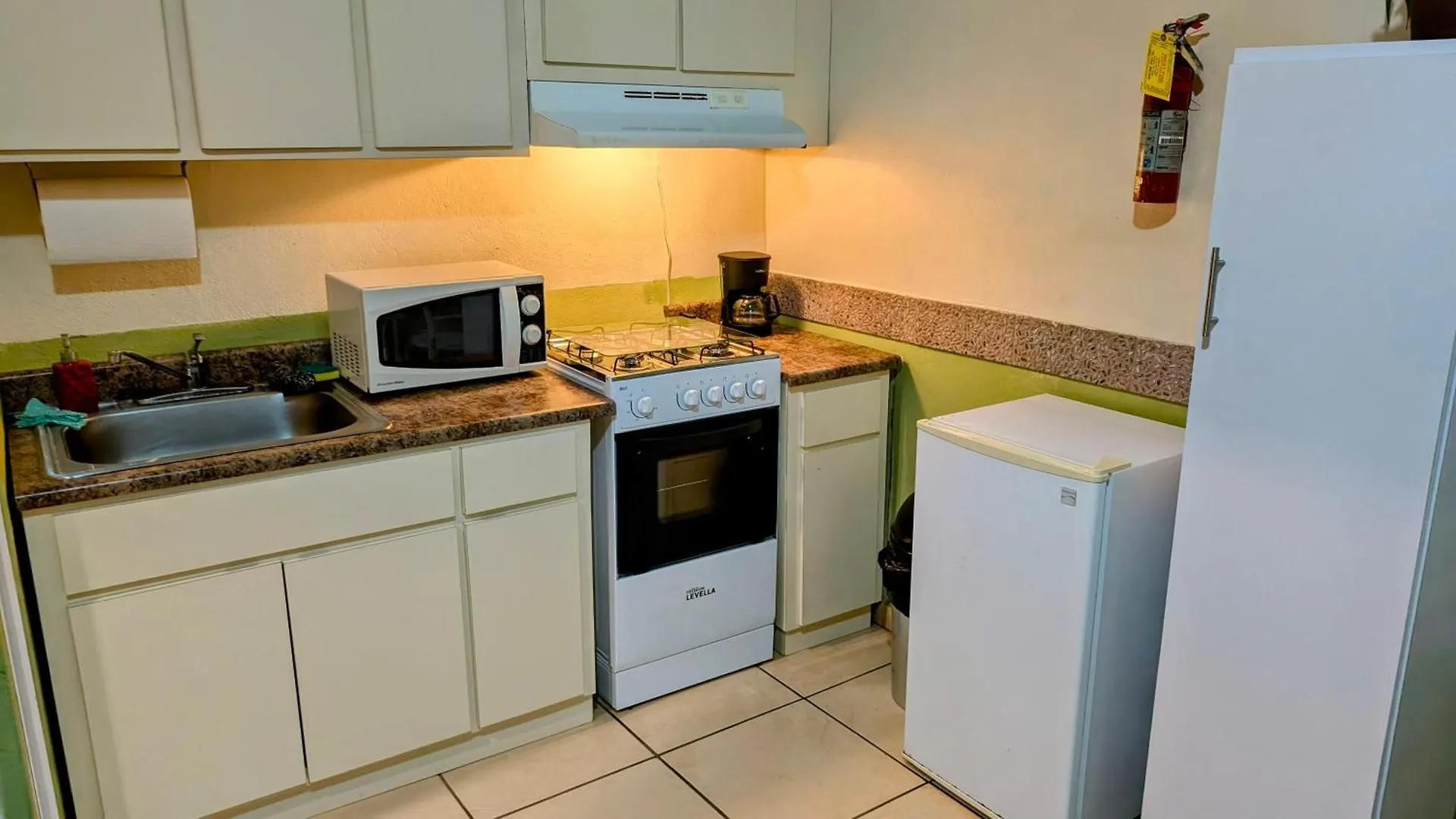**  Yukayeke Playa Resort La Tosca Puerto Rico